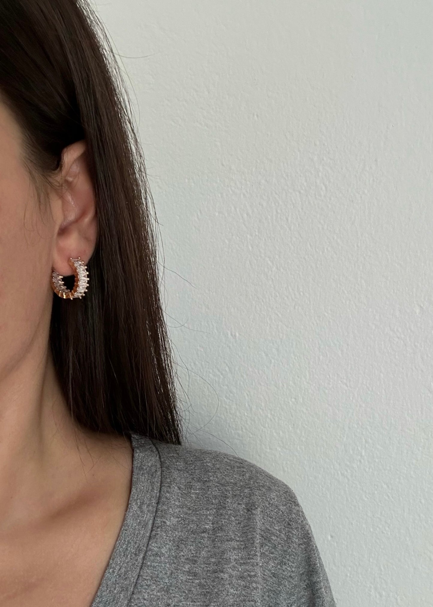 Chloe Mini Hoops | Gold