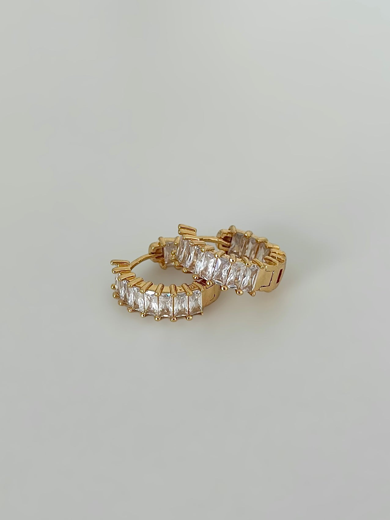 Chloe Mini Hoops | Gold